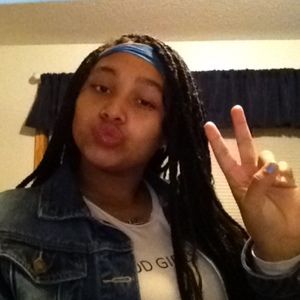 Meet your Posher, Mya